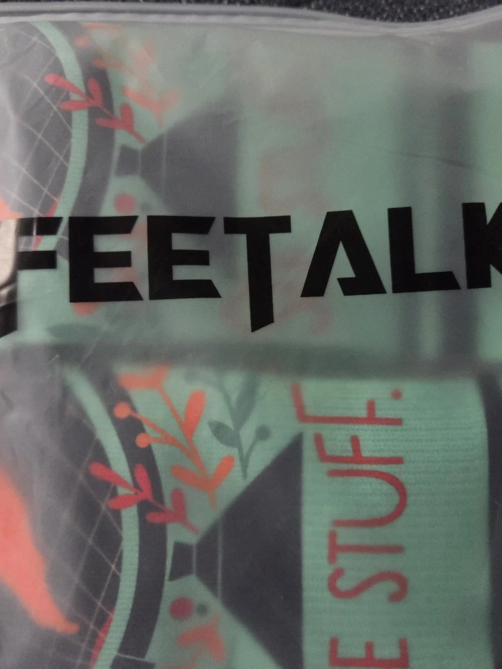 Men's 'See Stuff' Globe Graphic Crew Socks in Mint & Red